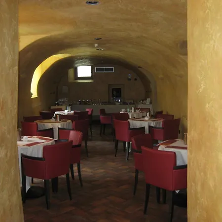 阿尔伯格温图瑞丽酒店 4* Boario Terme