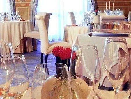 阿尔伯格温图瑞丽酒店 酒店 Boario Terme
