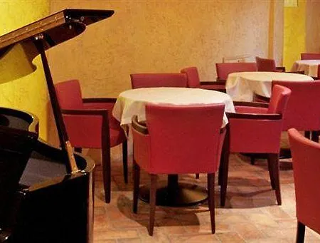 阿尔伯格温图瑞丽酒店 4* Boario Terme
